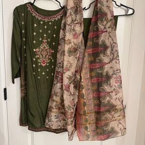 Sapphire Pakistani 3 piece Outfit Size S/M